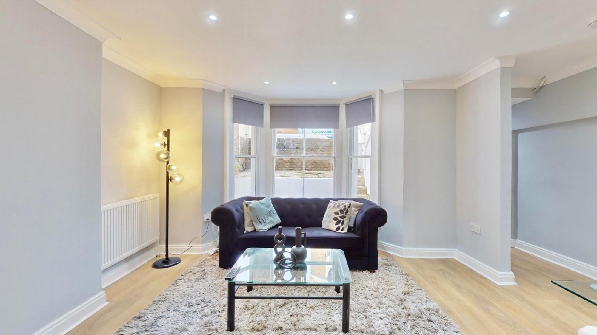 Tube & Notting Hill Nearby - Garden Flat Haven Apartment London Bagian luar foto