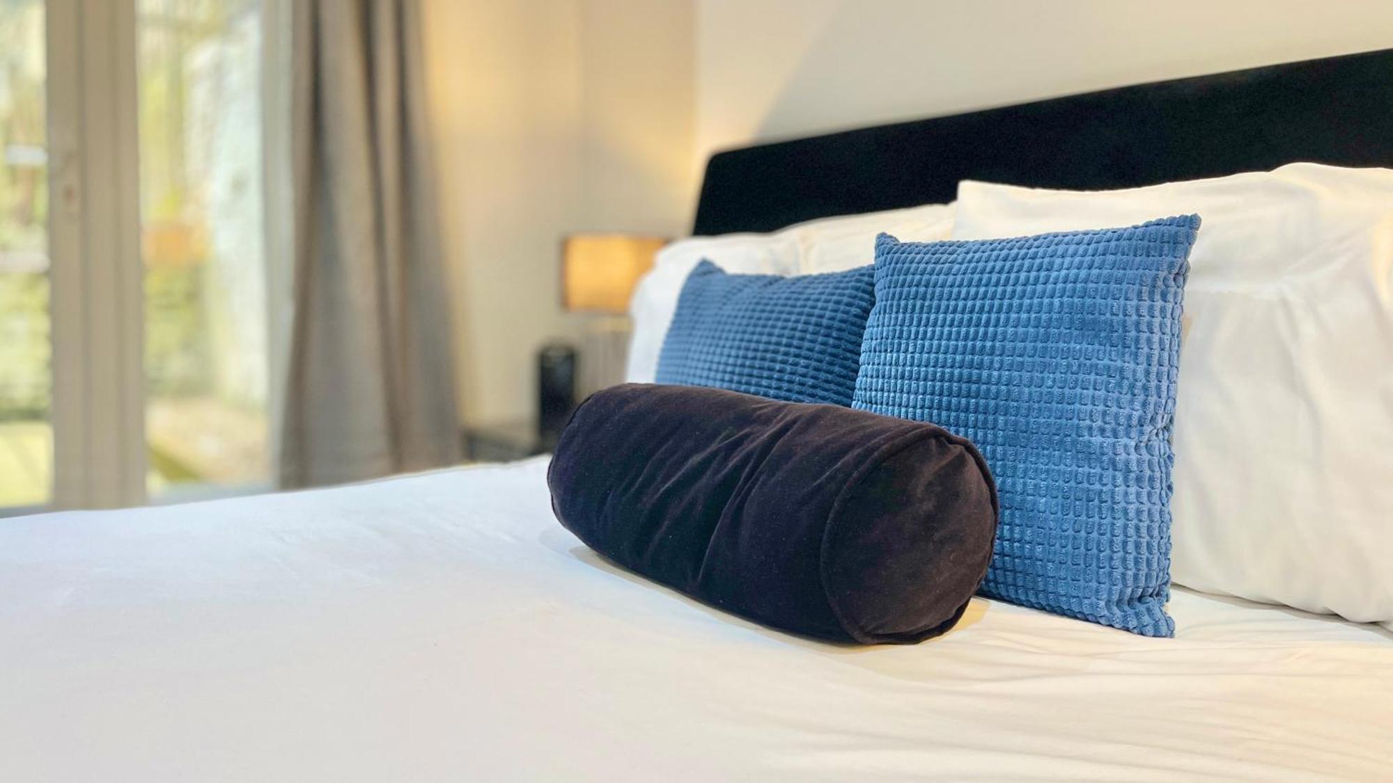 Tube & Notting Hill Nearby - Garden Flat Haven Apartment London Bagian luar foto
